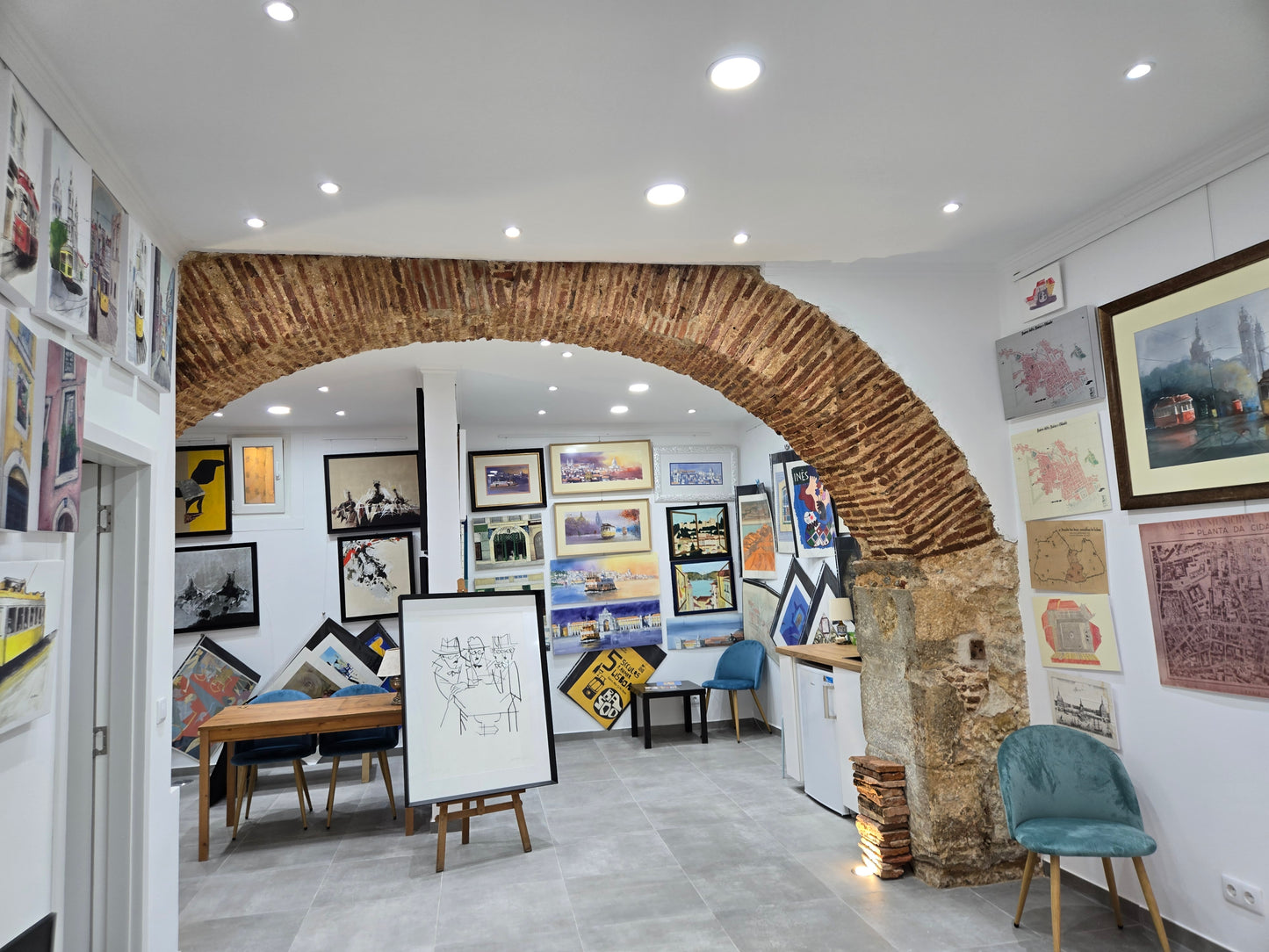 Galeria Pivada na Rua Diário de Notícias 35 - Bairro Alto / Chiado