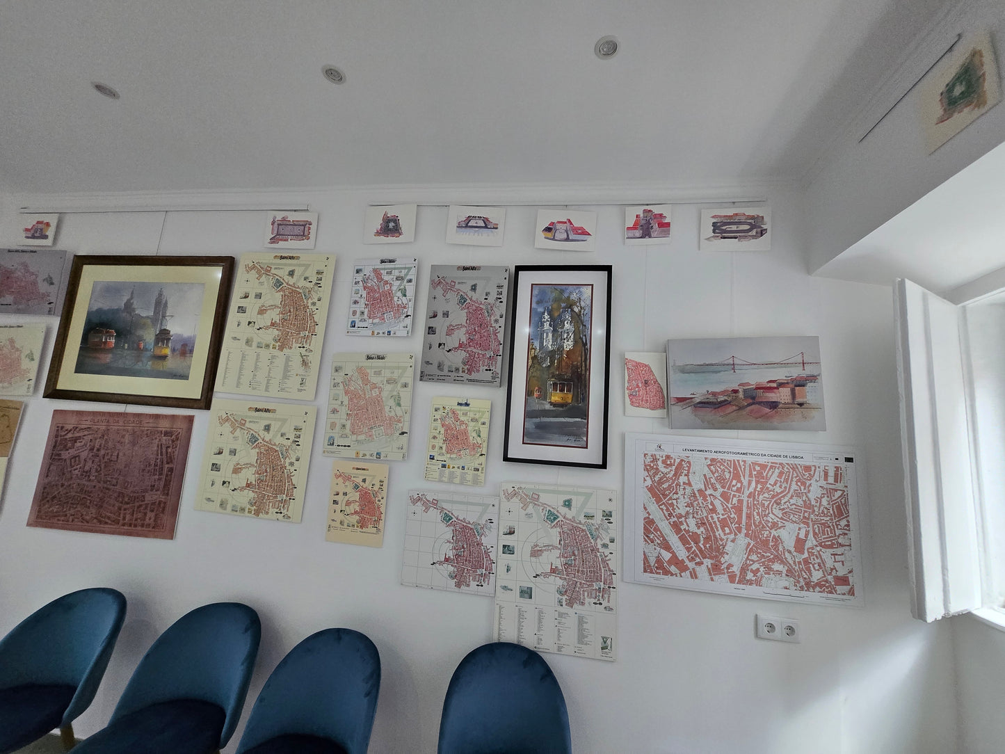 Galeria Pivada na Rua Diário de Notícias 35 - Bairro Alto / Chiado
