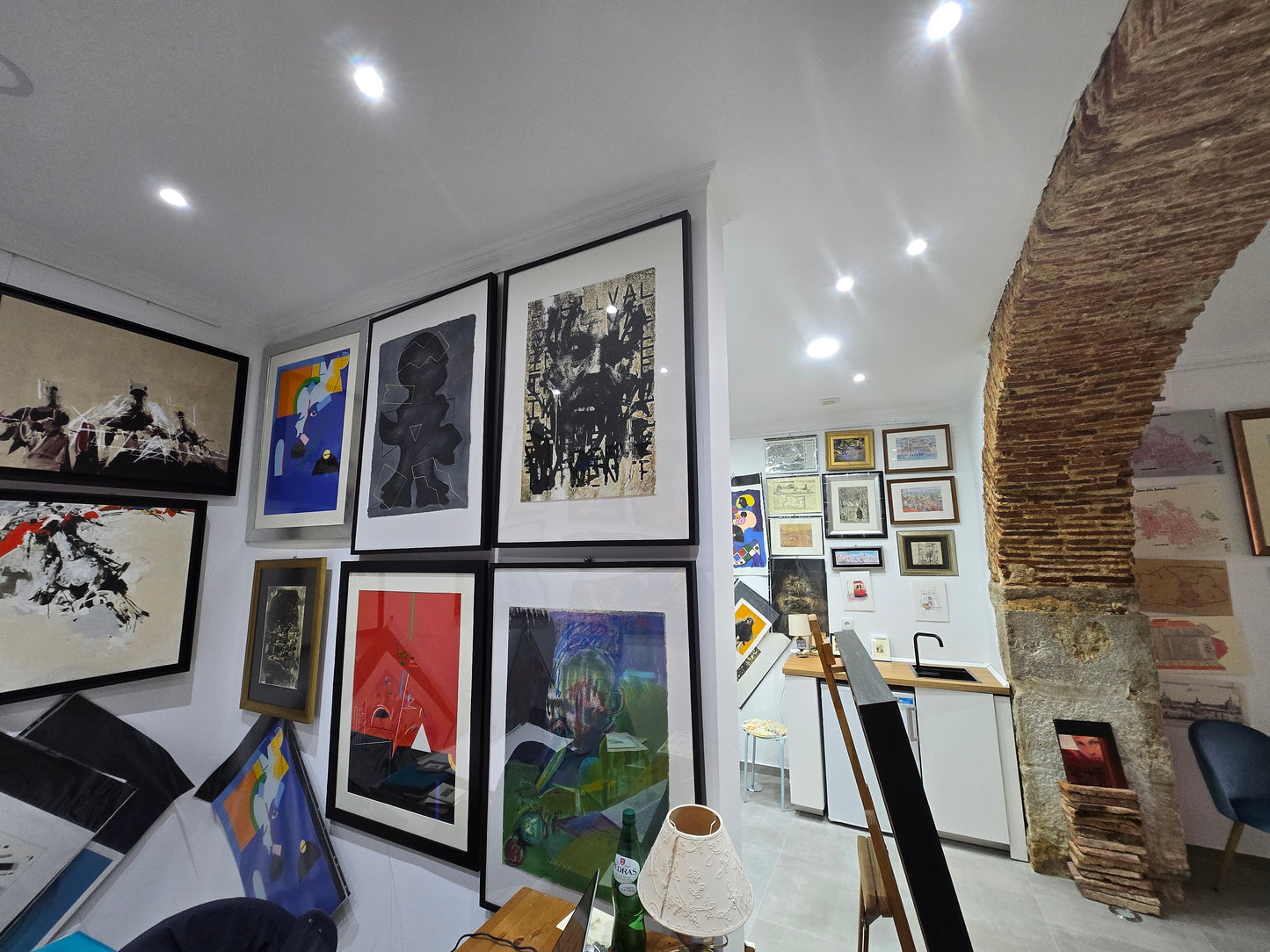Galeria Pivada na Rua Diário de Notícias 35 - Bairro Alto / Chiado