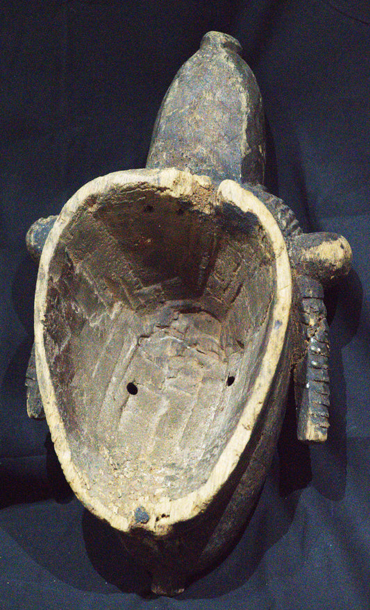 Máscara Africana: Escultura possívelmente do Congo anos 60